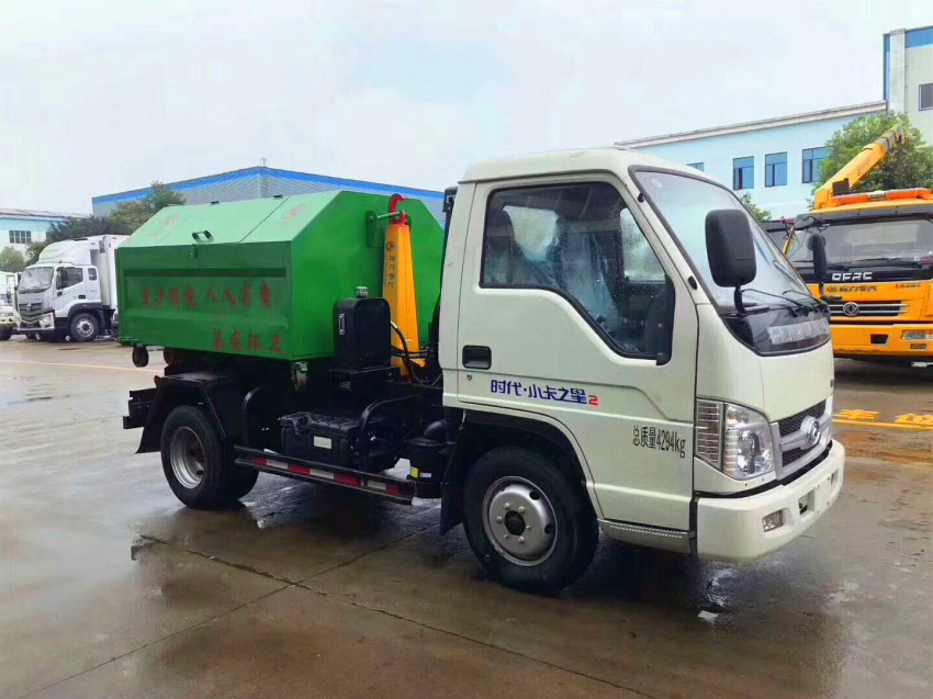 福田小型垃圾車