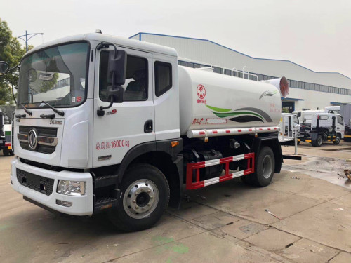 噴藥灑水車