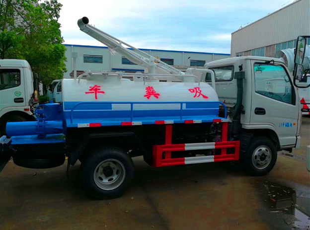 凱馬藍牌吸糞車-藍牌吸糞車