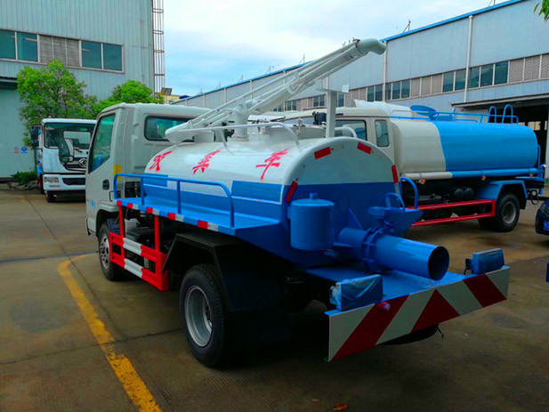 凱馬藍牌吸糞車-藍牌吸糞車