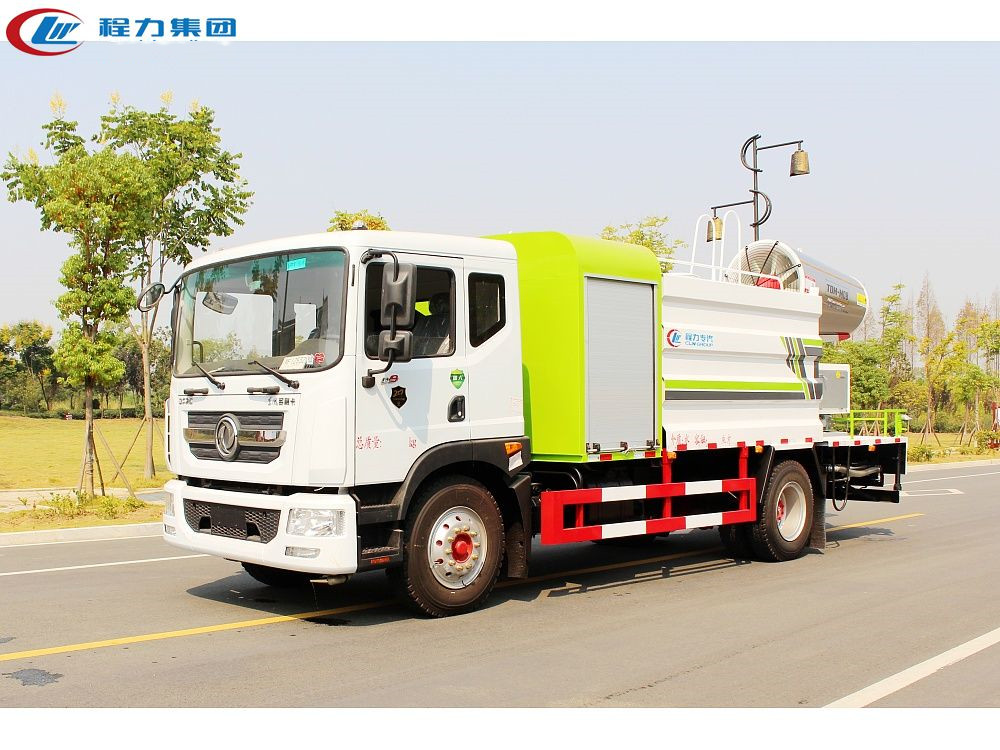 東風霧炮車 東風霧炮車