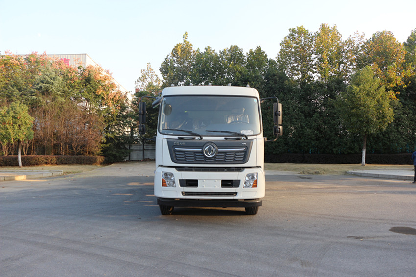 東風12噸霧炮車