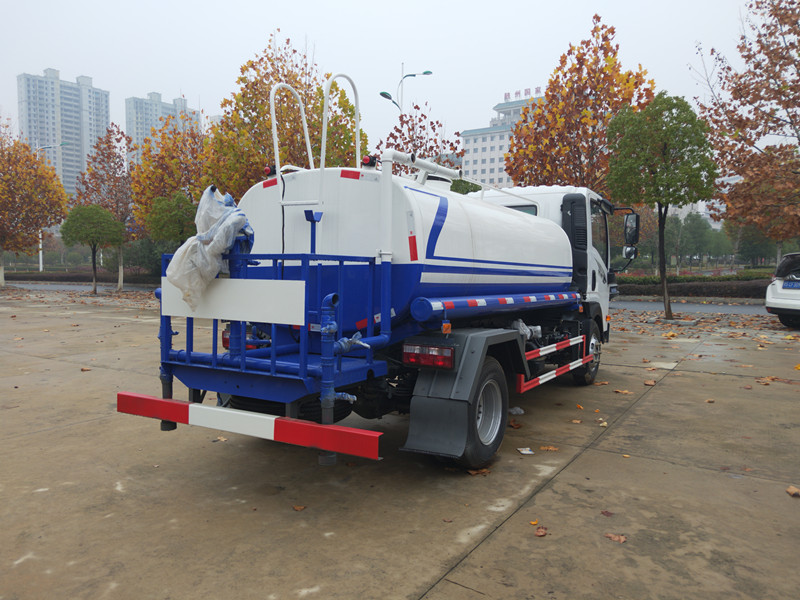 城市用的灑水車多少錢一臺-城市用的灑水車多少錢-湖北程力