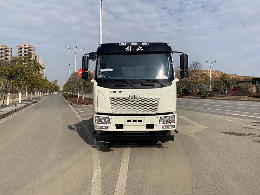 環(huán)衛(wèi)灑水車