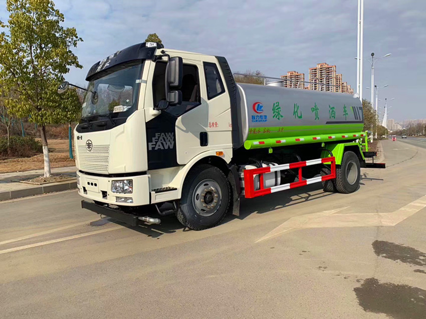 環(huán)衛(wèi)灑水車