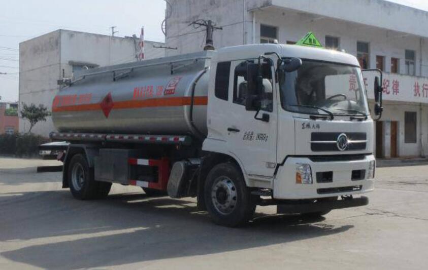 醒獅牌SLS5181GYYD6型運油車