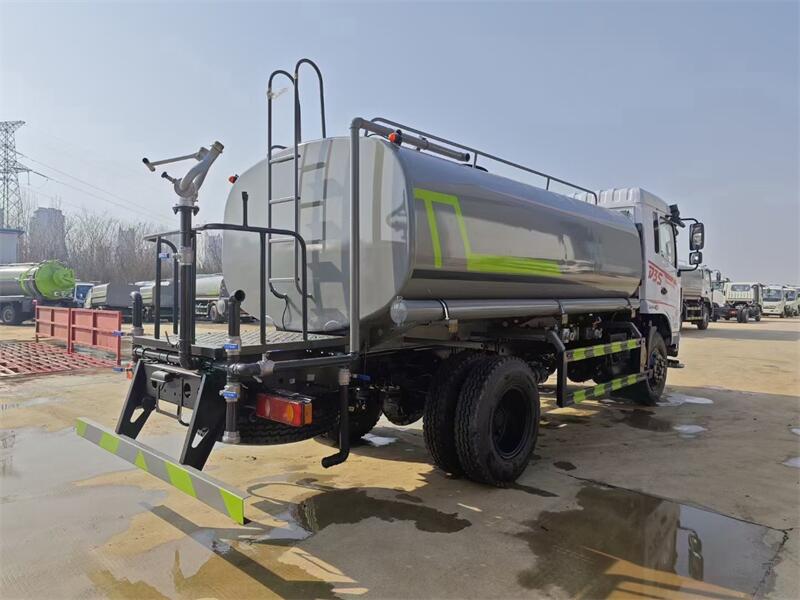東風(fēng)玉柴170匹馬力灑水車-12噸灑水車-湖北盈通